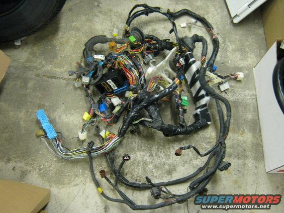 img_1747.jpg 2.5GT MT dash and engine harness! Swap time!!

SOLD SOLD SOLD!!!