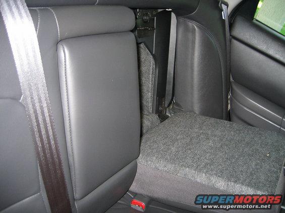 newtauruspics-017.jpg Driver's side rear seat folded down access to trunk
