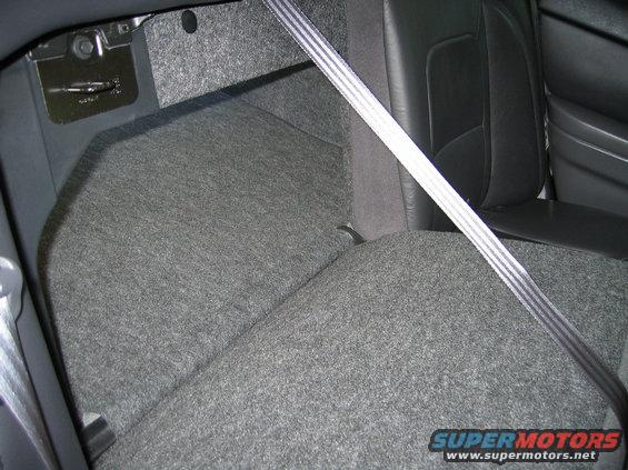 newtauruspics-018.jpg Passenger side rear seat folded down larger access to trunk