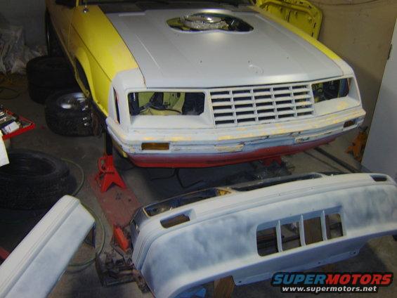 got the pace car hood in primer.