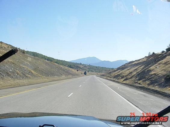 dsc01504.jpg Going through the Shasta-Trinity National Forest.