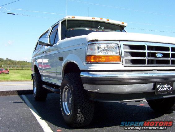 sideclose.jpg Pavement Poser - Frt Corner