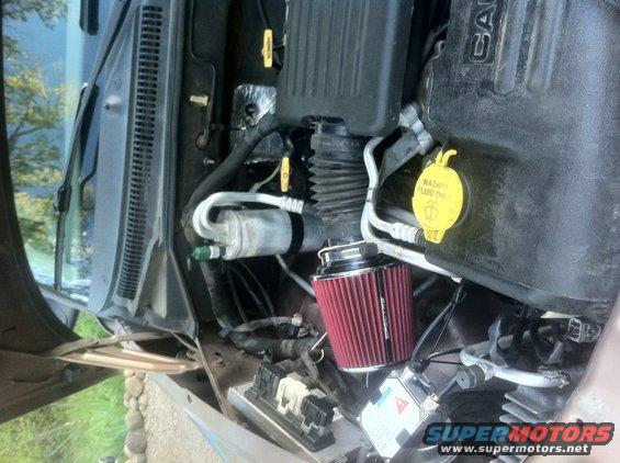 left-engine-compartment.jpg 