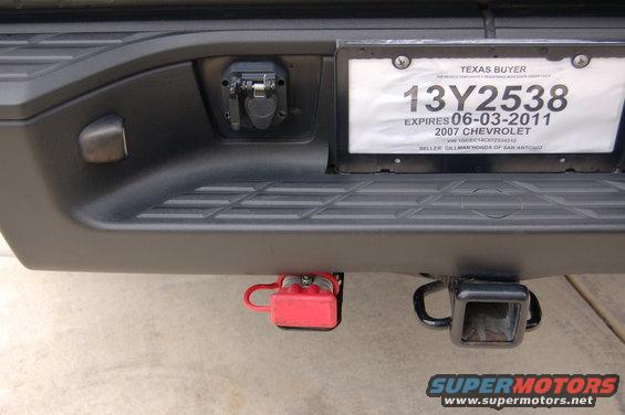 hitch-plug.jpg 