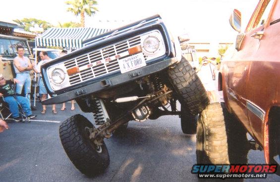 Wheel Stacking at Hooters on 44" Boggers