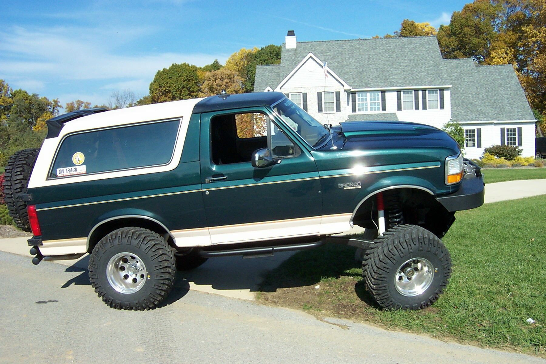 1992 Ford Bronco “pepe”