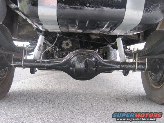 Rear differential, leaf springs, and fuel tank of a 1979 Ford Bronco