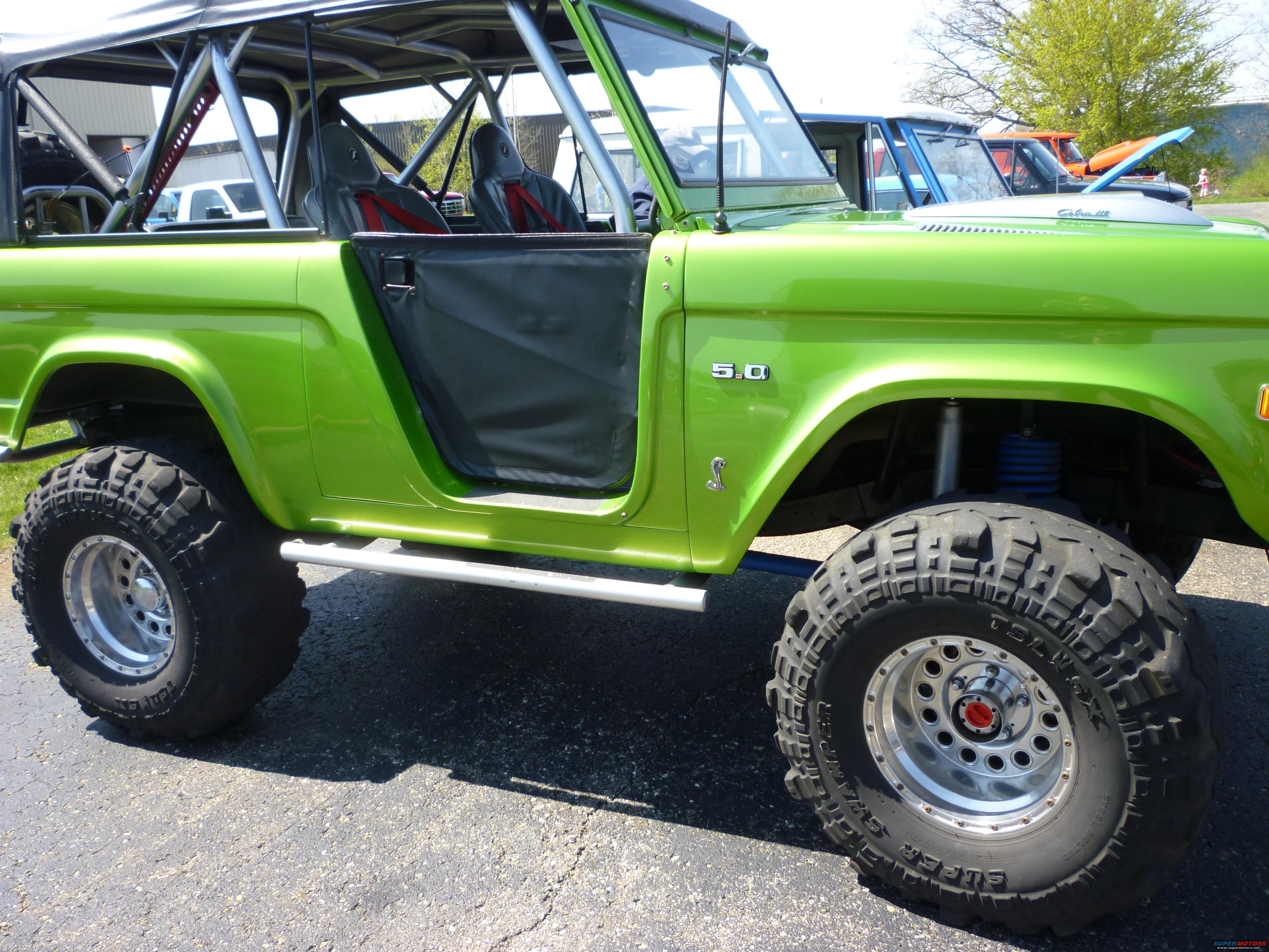 1995 Ford Bronco photo