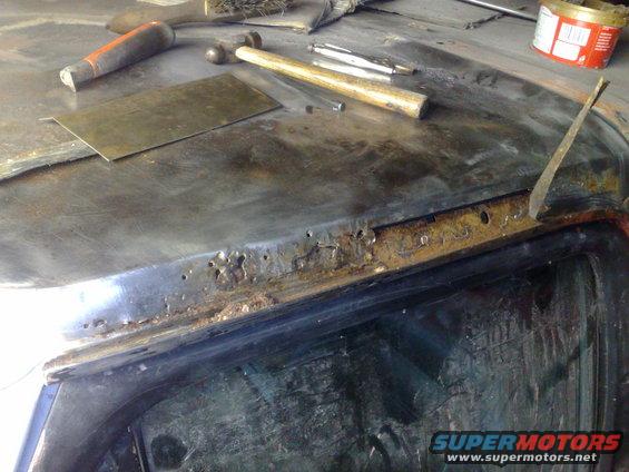 05052010402.jpg Opening it up to see how bad it gets.