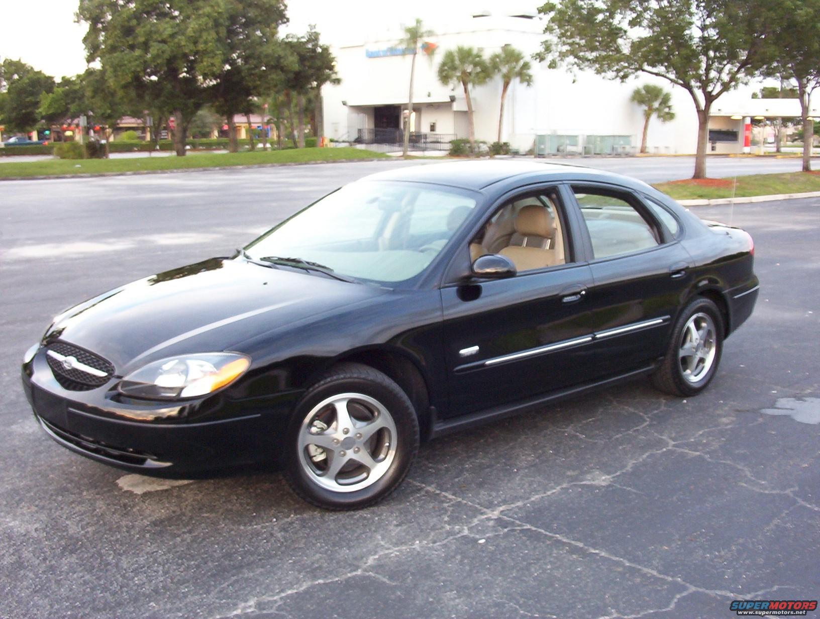 2003 Ford Taurus
