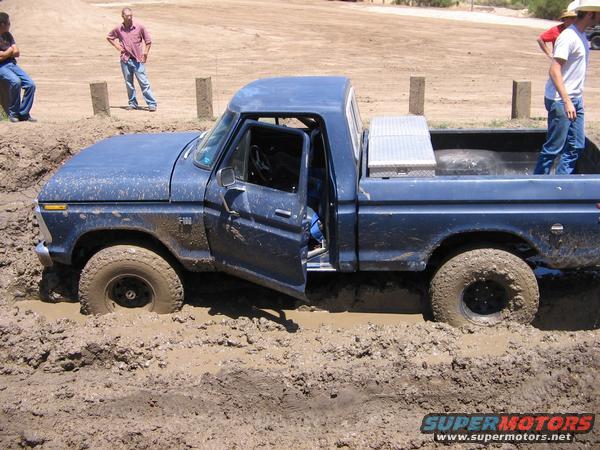 19.jpg mud pit at hollister