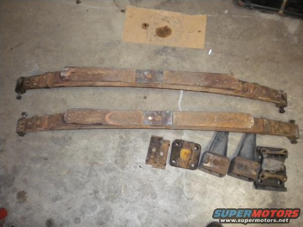 54.jpg front springs ive chosen to use- 72 IH pickup  53"rear spings