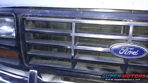 Front grille with Ford logo on a 1980s Bronco
