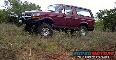 now.jpg After 6" Procomp stage 2 lift with extended radious arms 