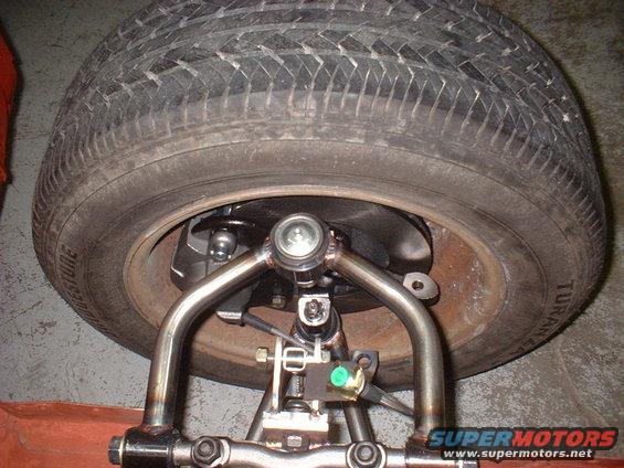 dscf0114.jpg Lots of turning room & these are FWD wheels !!!!