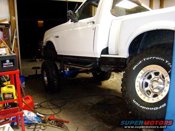 another pic to see shock mounting location.