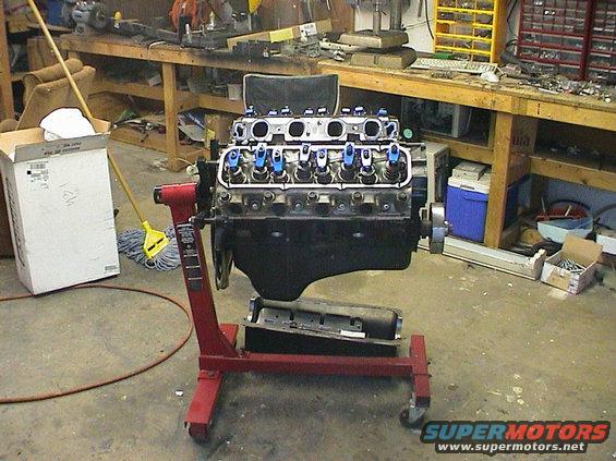 dsc00063.jpg Engine is out time to get to work