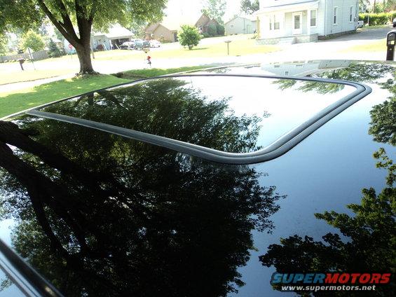 moonroof2.jpg 