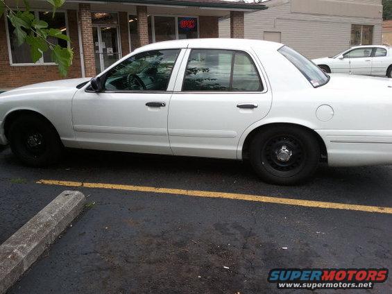 1998-ford-crown-victoria-tricky-vicky-(111).jpg 