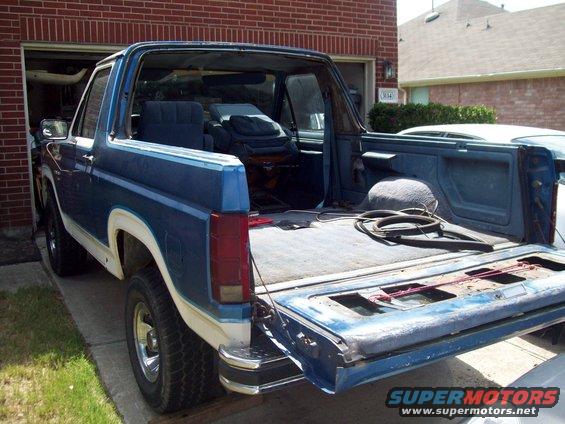 85-topless-2.jpg from the back, rear seat out