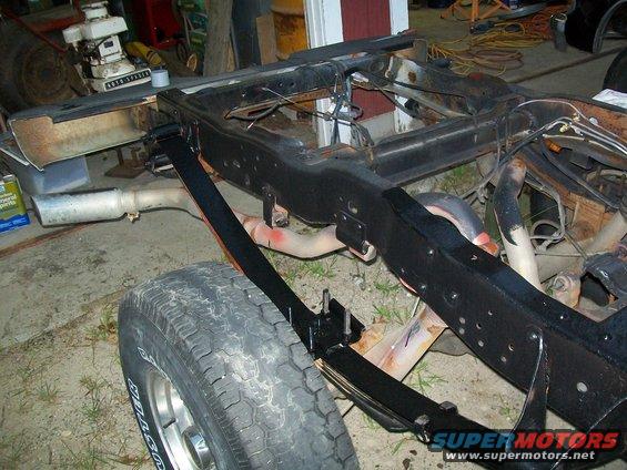 1995 Ford F-150 frame and leaf spring assembly