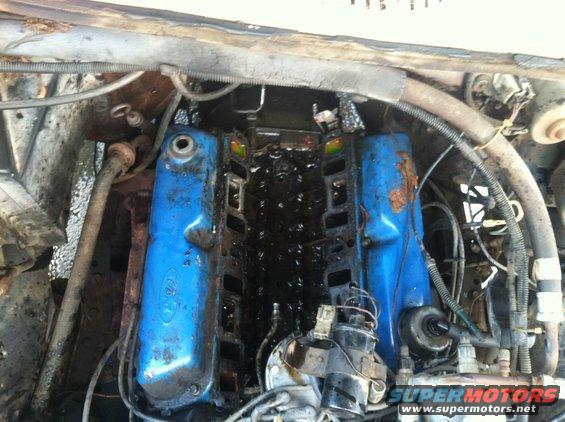 img_0034.jpg old intake and carb removed.