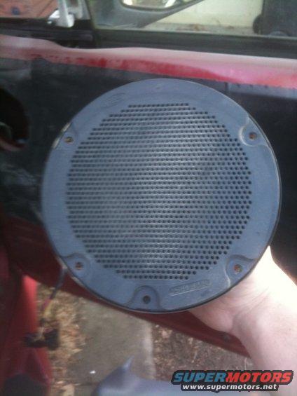img_0288.jpg Old OEM speakers.
