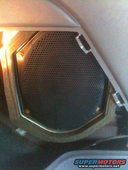 img_0302.jpg OEM rears still in place.