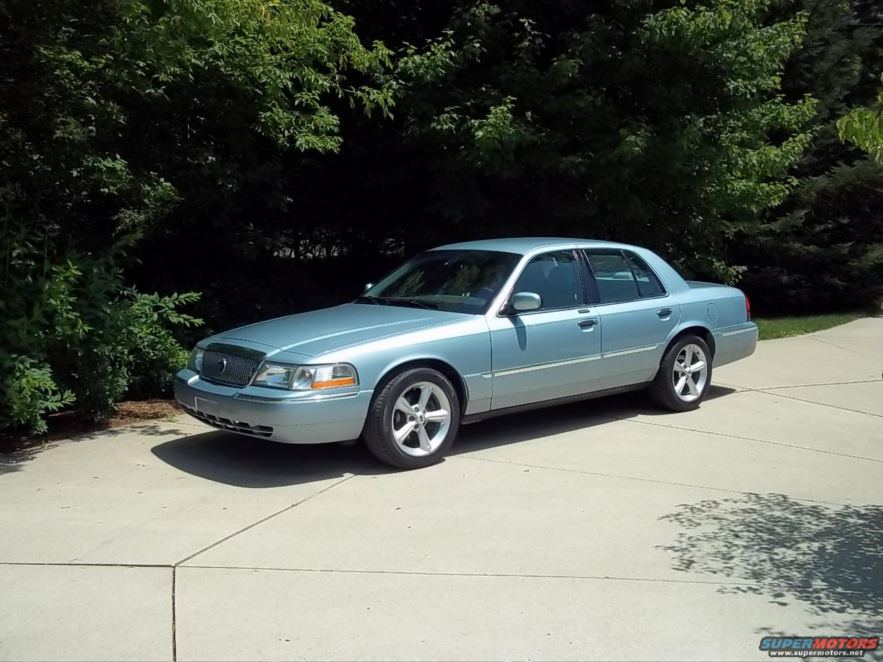 2003 Mercury Grand Marquis photo