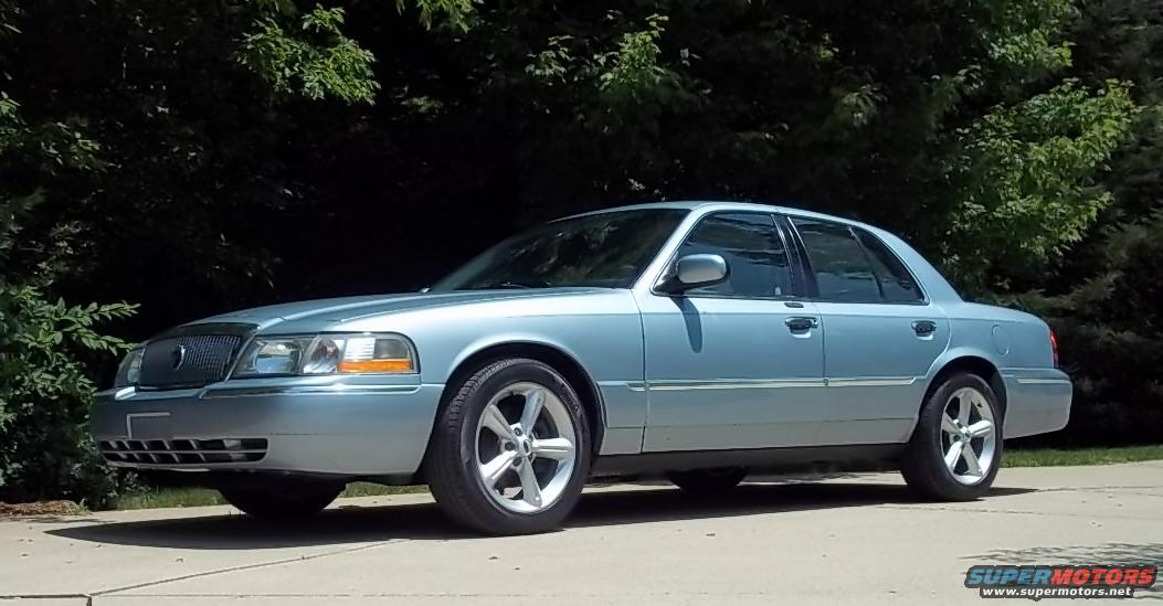 2003 Mercury Grand Marquis photo