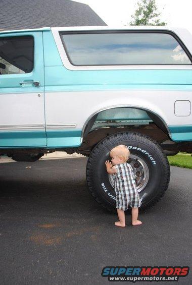 bronco1.jpg 