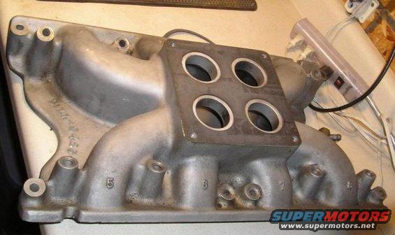 d1zx4hole.jpg originally cast as a 4 hole flange because the Dominator carb has an internal linkage that can possibly drop into an open plenum