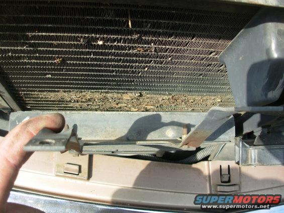 90coolerr.jpg The oil coolers each had a layer, too.

See the NEXT 2 captions.

At some later point, I realized the fan clutch had stopped locking, so I replaced it with an [url=http://www.amazon.com/dp/B000C9FCZ2/]ACDelco 15-4674 Fan Clutch[/url] from Amazon.