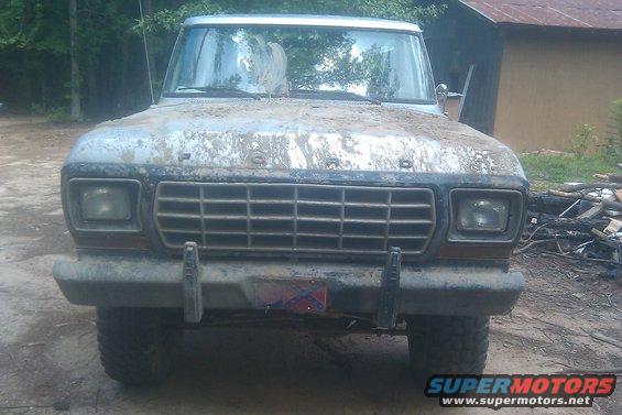 1978 Ford Bronco front view, covered in mud