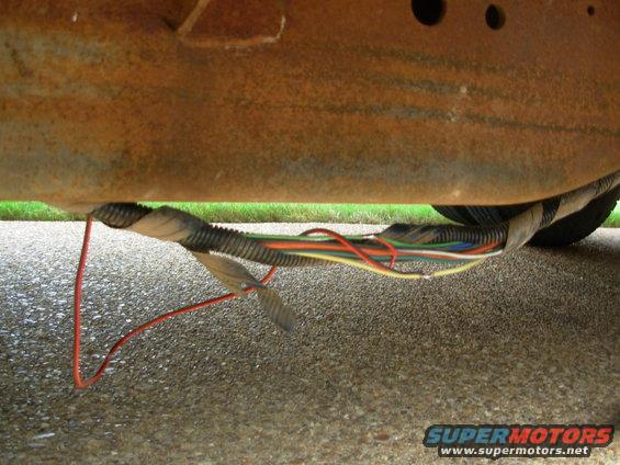 12splice.jpg It's really easy to pick up the trailer ground & reverse light circuits here directly below the body plug.