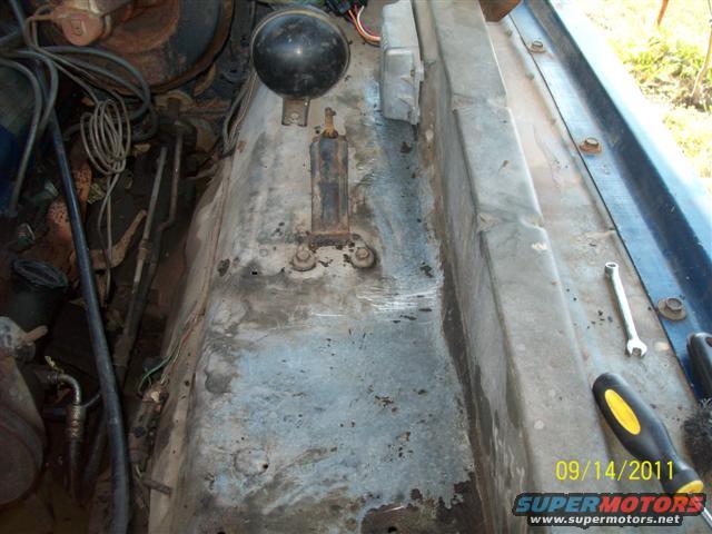 1979 Ford F-150 engine bay with visible date stamp