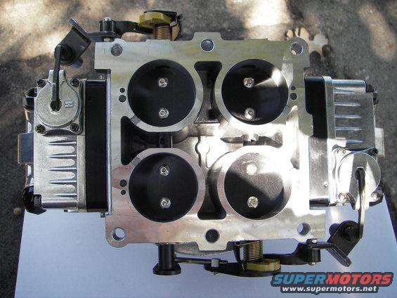 nointernal.jpg the internal linkage that many feared 
might fall into the engine is gone