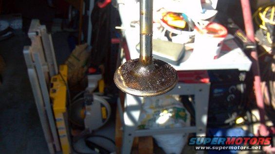 20111016_153327_376.jpg dirty valves are dirty