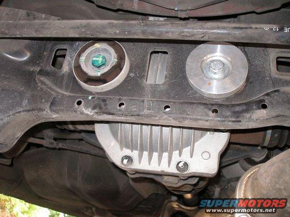 rear-diff-bushings.jpg 