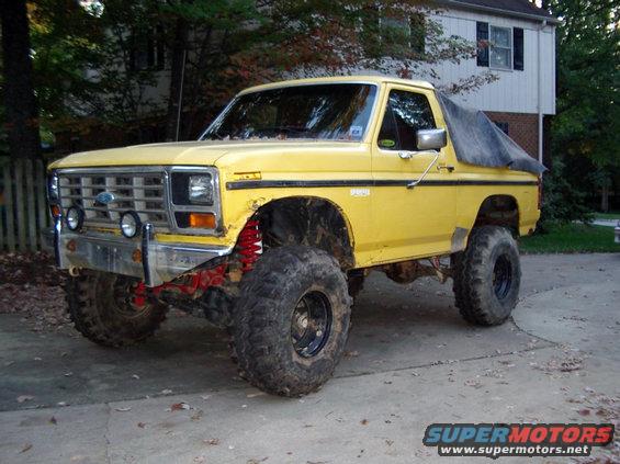 imgp0855.jpg Front angle shot with top down.