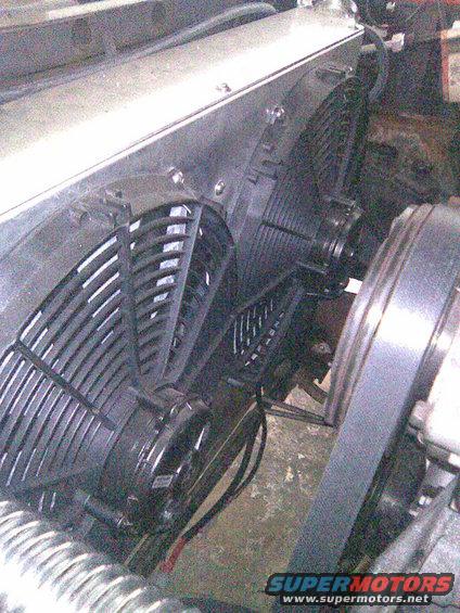 Radiator fans and serpentine belt