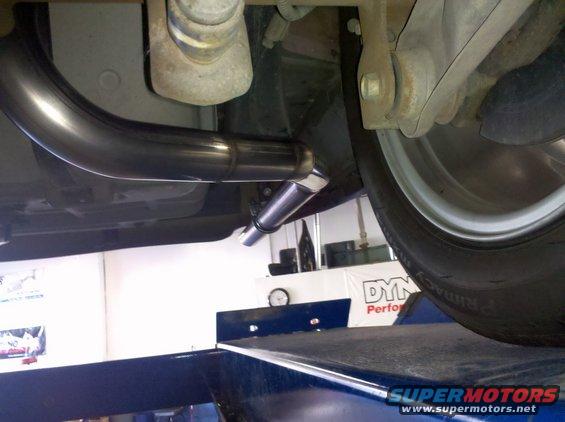 crown-vic-exhaust-021.jpg 