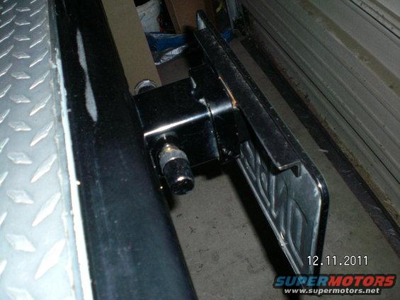 rear-receiver-hitch-license-plate-bracket-003.jpg 