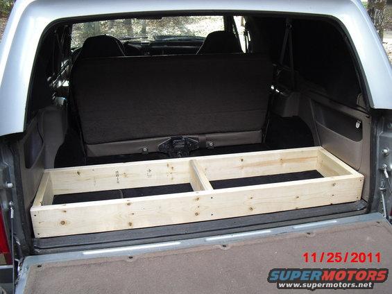 cimg7165.jpg Phase 1 of frame construction; 2x6's fastened with glue and 3" drywall screws