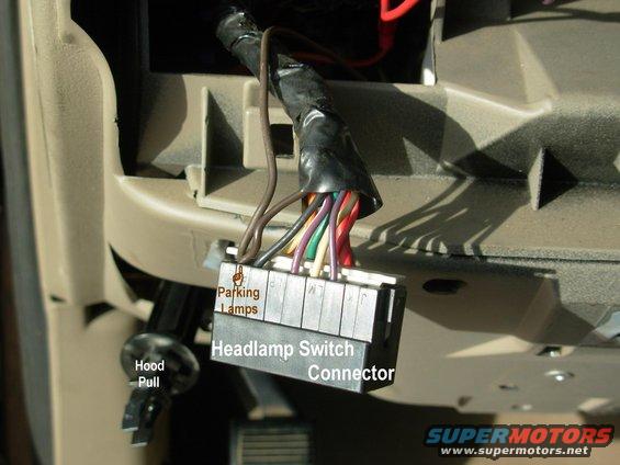 hlall5parksplice.jpg I also spliced onto the Park Lamp circuit for the front bumper lights.