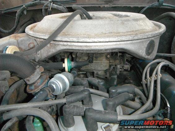 79-engine-carb-and-air-cleaner.jpg 