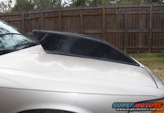 1993 Ford Crown Victoria hood with black scoop