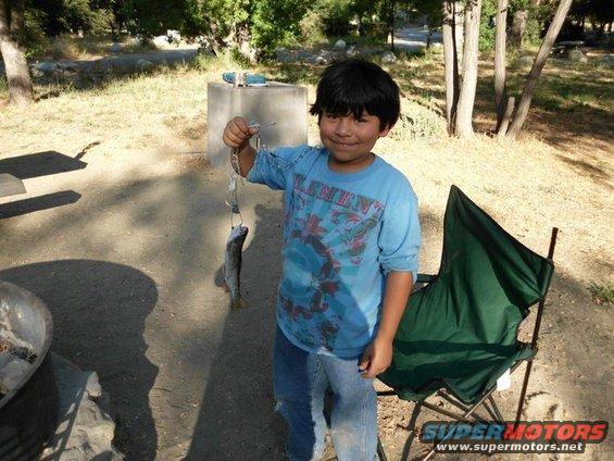 jojo-w-fish--lc.jpg 