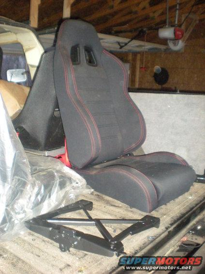 seat1.jpg 