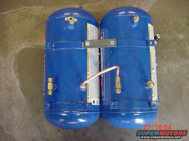 dsc00134.jpg tanks before install